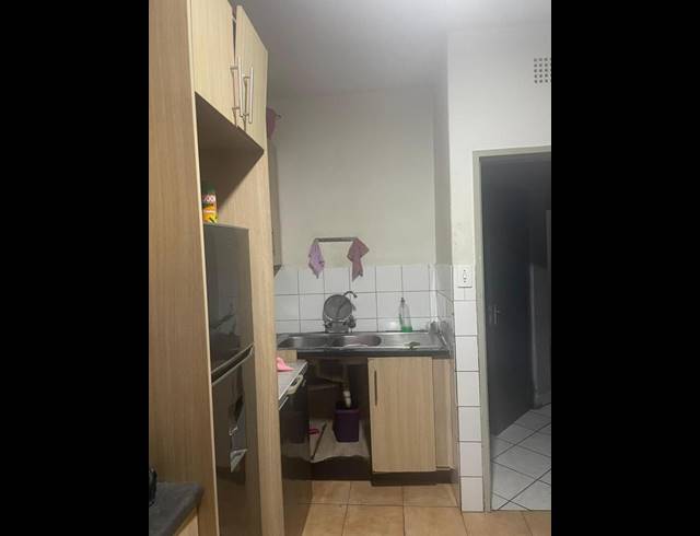 2 BEDROOM APARTMENT FOR SALE IN WYCHWOOD